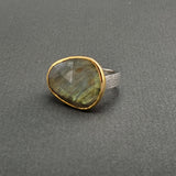 CHROMATIC GREEN LABRADORITE GOLD RING