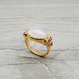 CABOCHON MOONSTONE GOLD RING