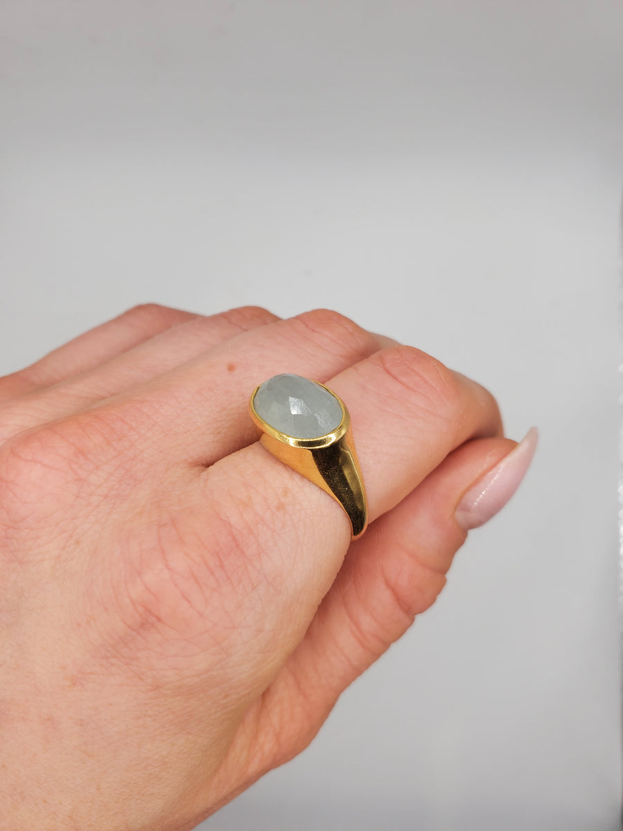 AQUAMARINE DOME 18 KT GOLD RING