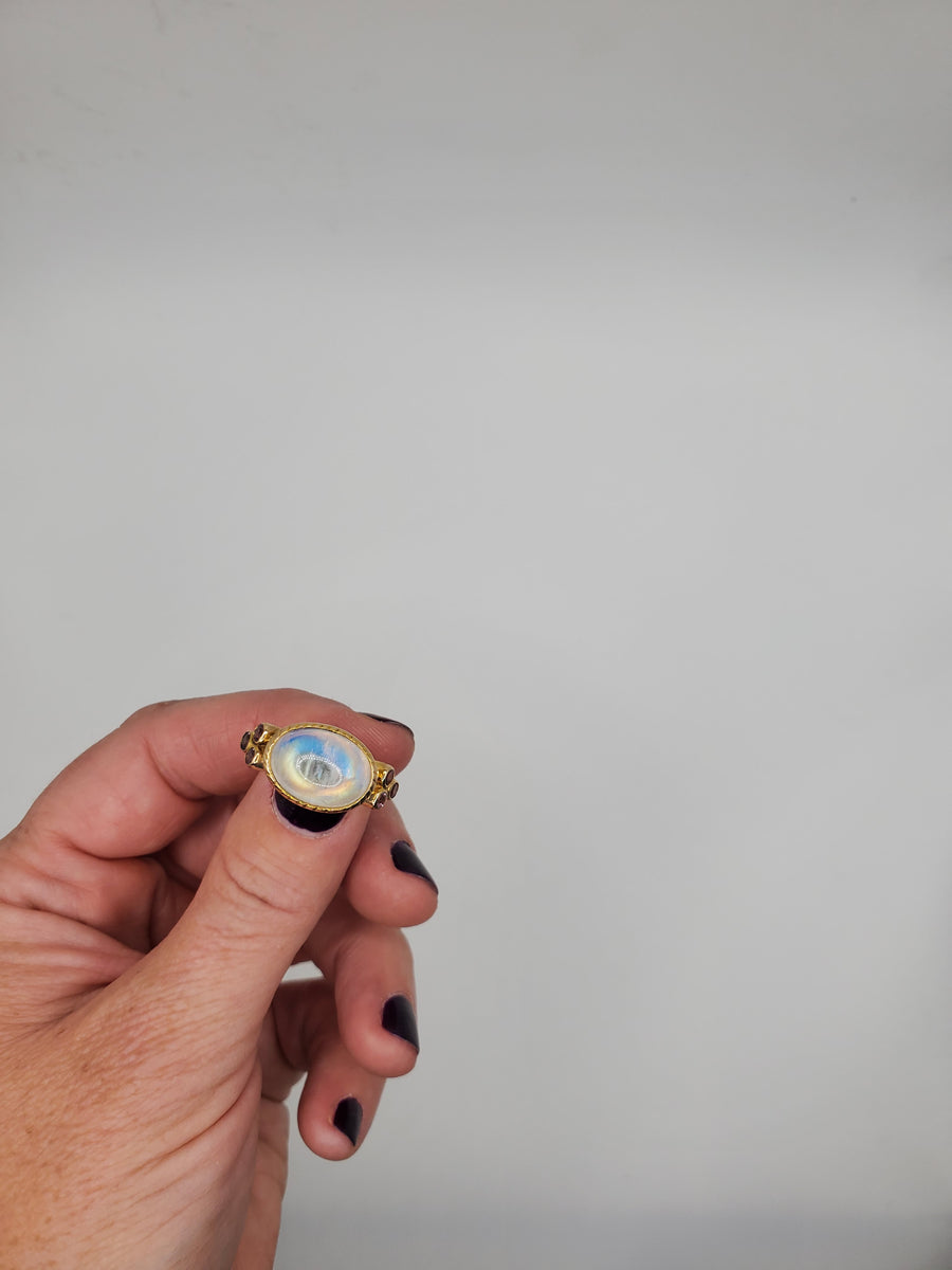 CABOCHON MOONSTONE GOLD RING