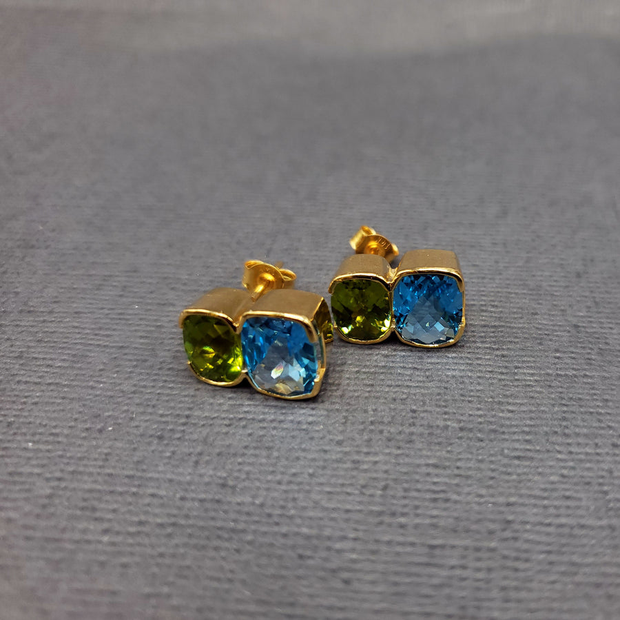 PERIDOT BLUE TOPAZ GOLD POST EARRINGS