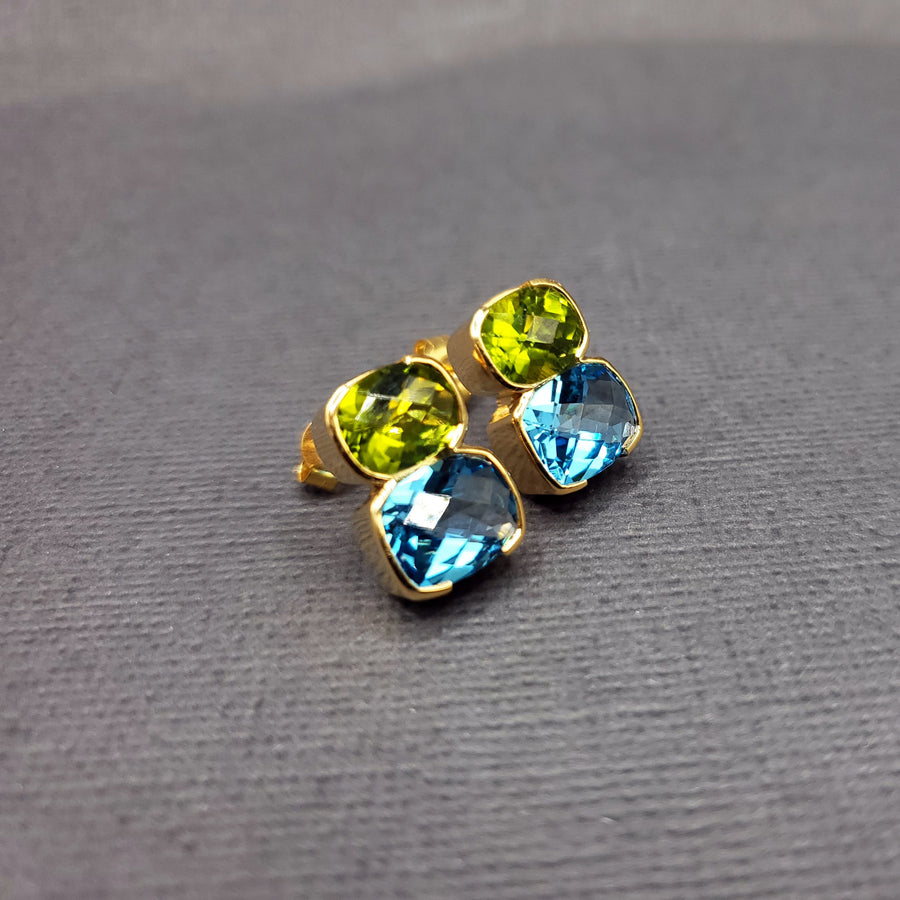 PERIDOT BLUE TOPAZ GOLD POST EARRINGS