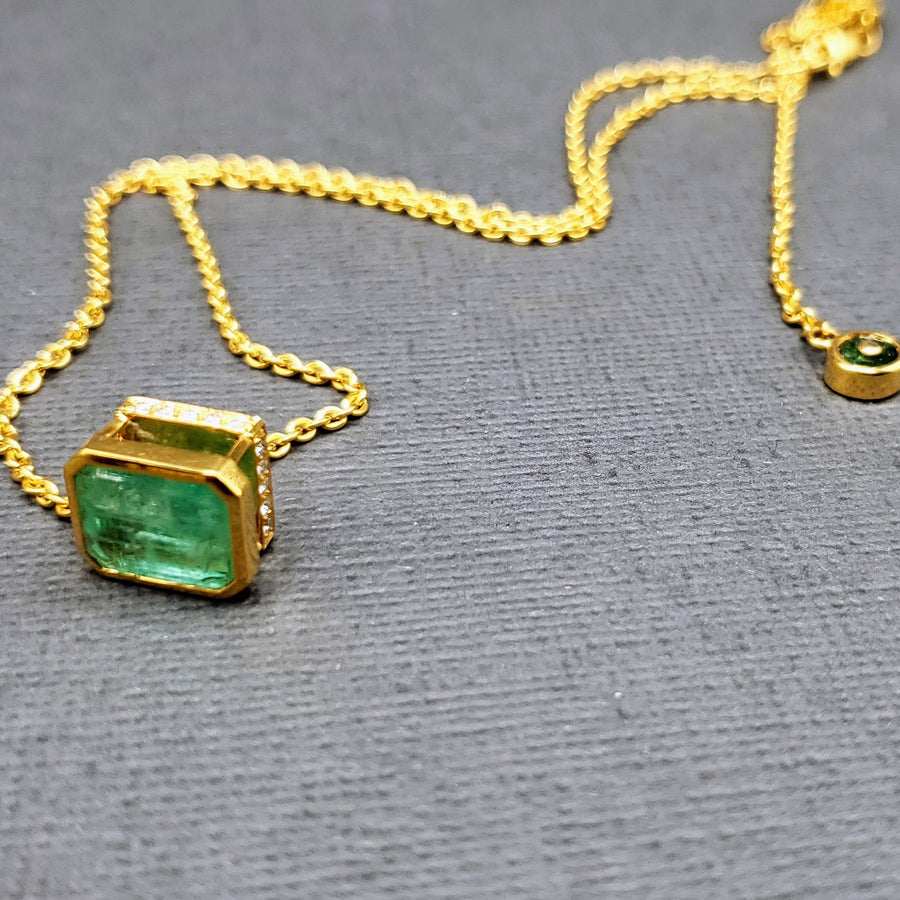 EMERALD GOLD NECKLACE