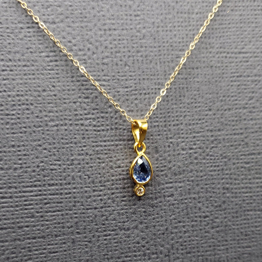 SAPPHIRE AND DIAMOND PENDANT