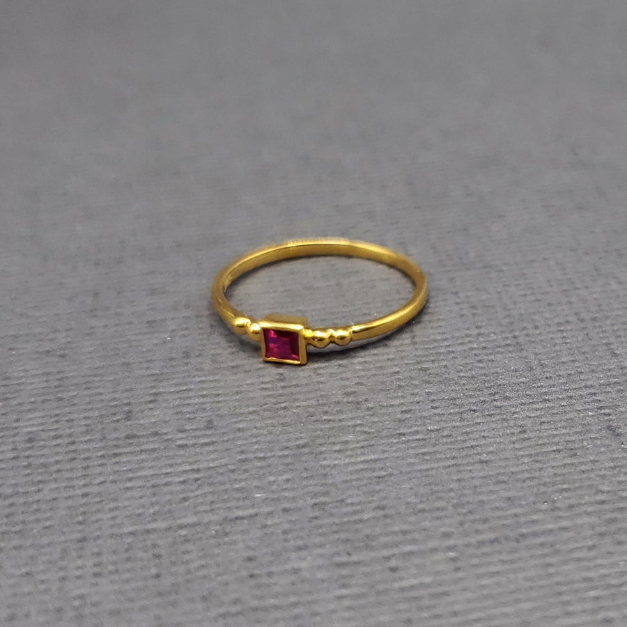 PRECIOUS GEMSTONE GOLD RING