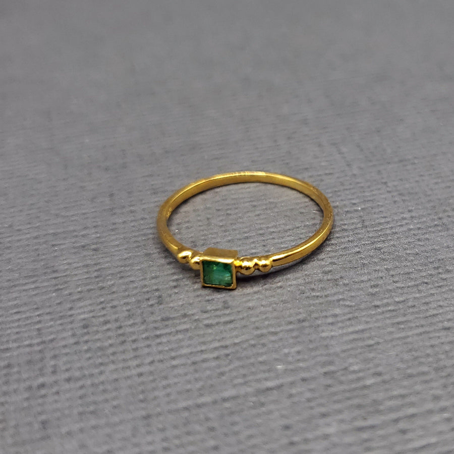 PRECIOUS GEMSTONE GOLD RING