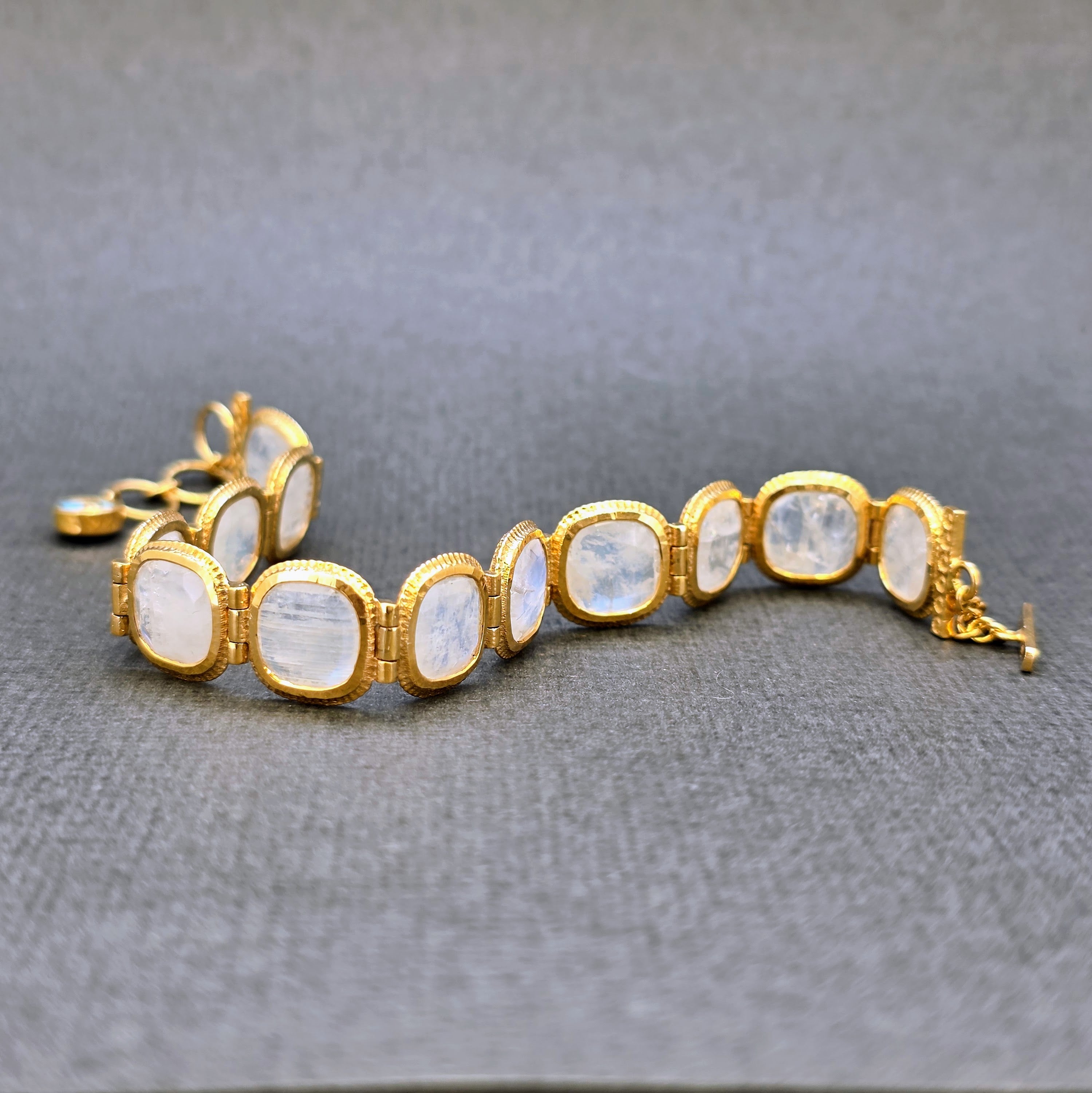 GEMSTONE HINGED BRACELET