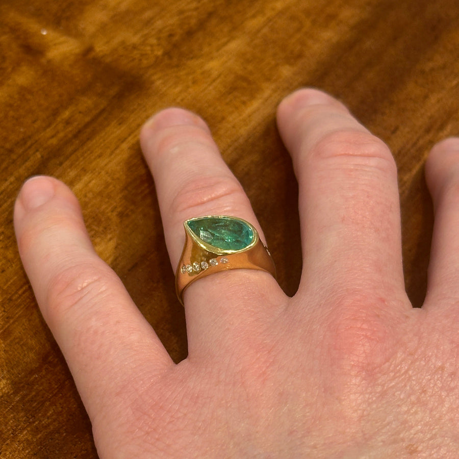 PARAIBA TOURMALINE GOLD RING