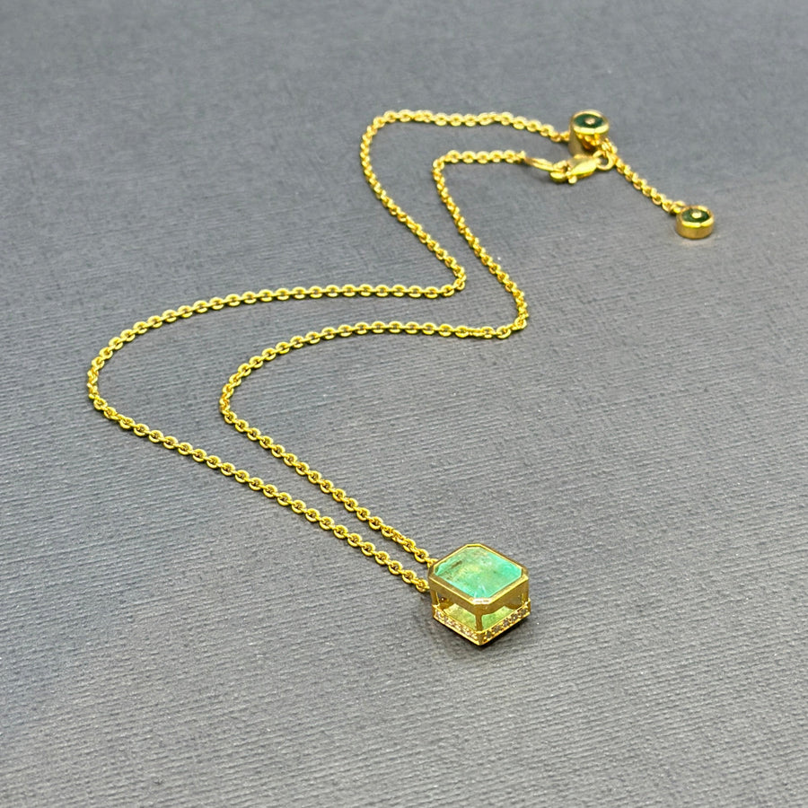 EMERALD GOLD NECKLACE