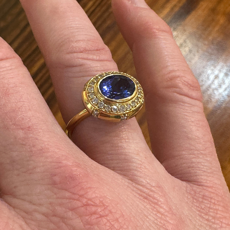 TANZANITE AND DIAMOND RING