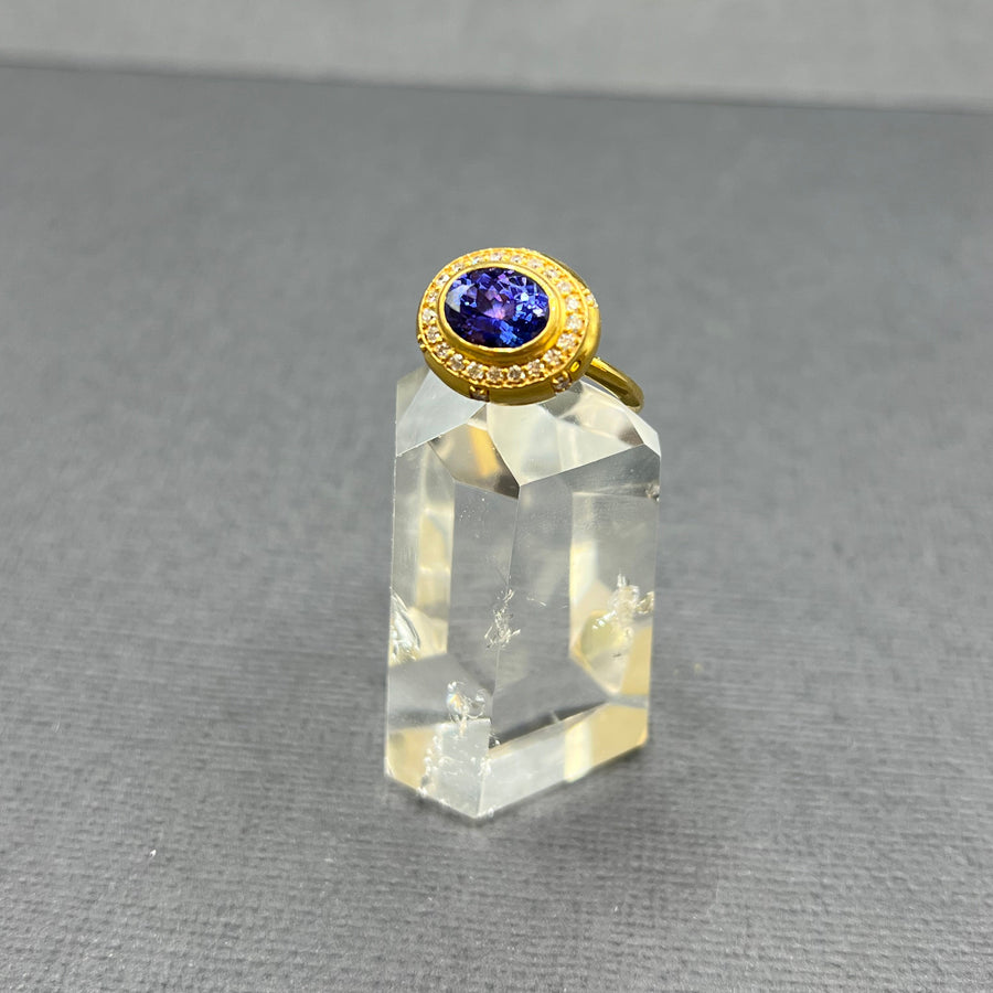 TANZANITE AND DIAMOND RING