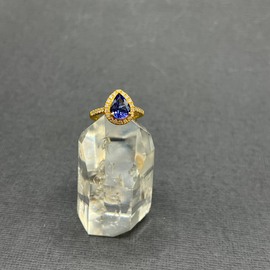 TANZANITE AND PAVE DIAMOND RING