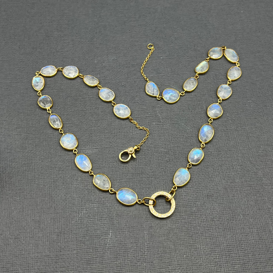 MOONSTONE NECKLACE WITH DIAMOND CLASP