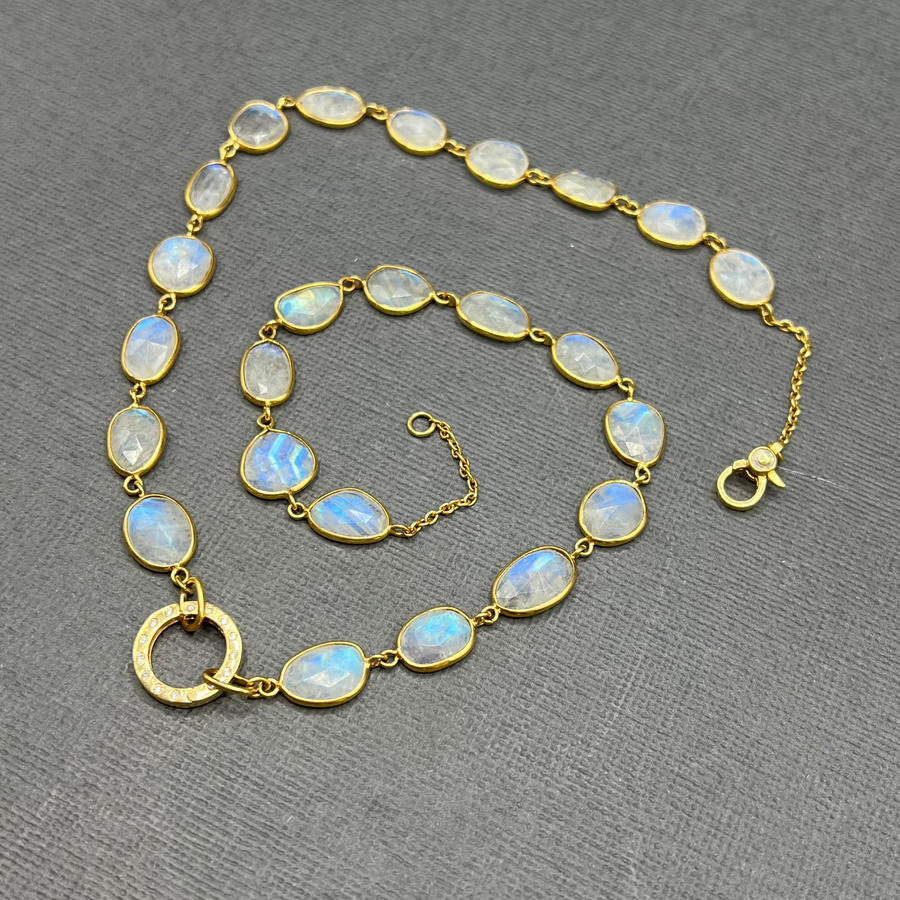 MOONSTONE NECKLACE WITH DIAMOND CLASP