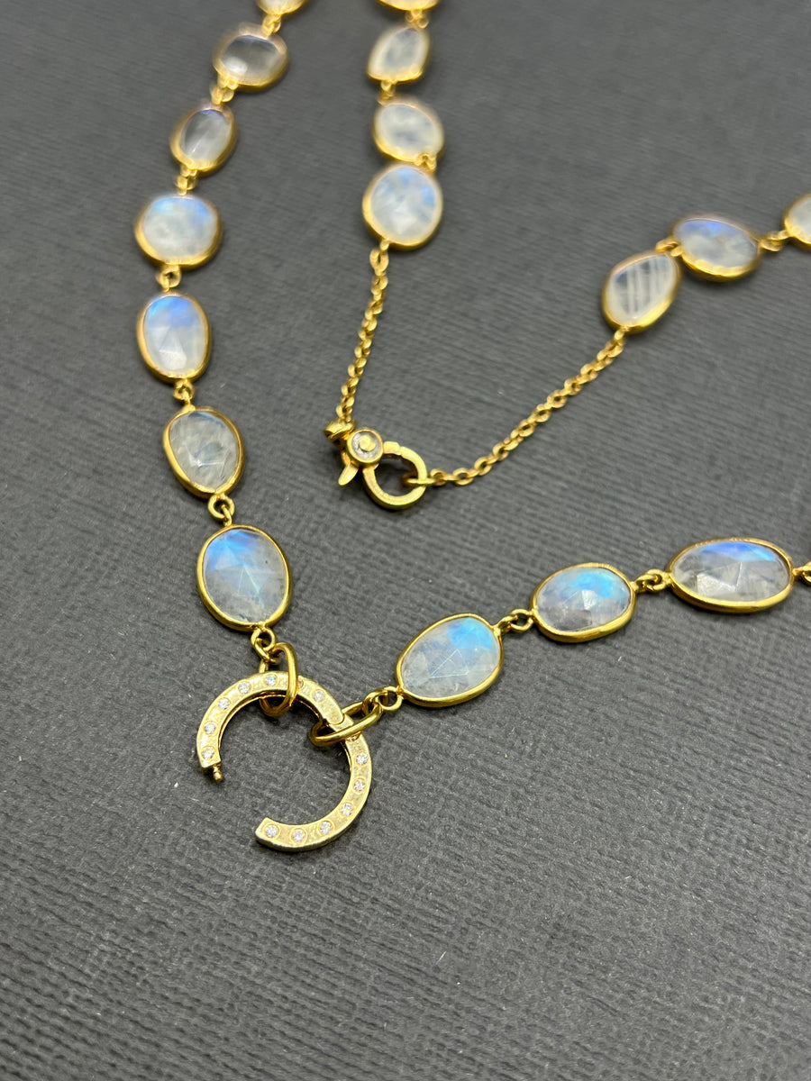 MOONSTONE NECKLACE WITH DIAMOND CLASP