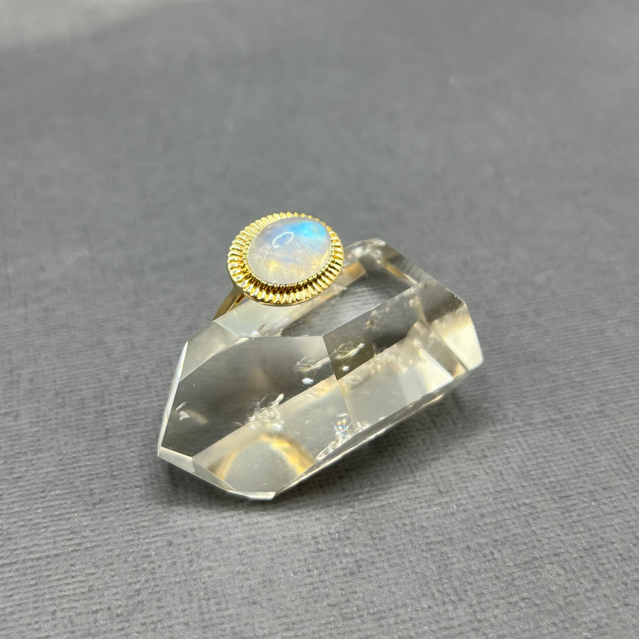 SEDONA MOONSTONE CABOCHON RING