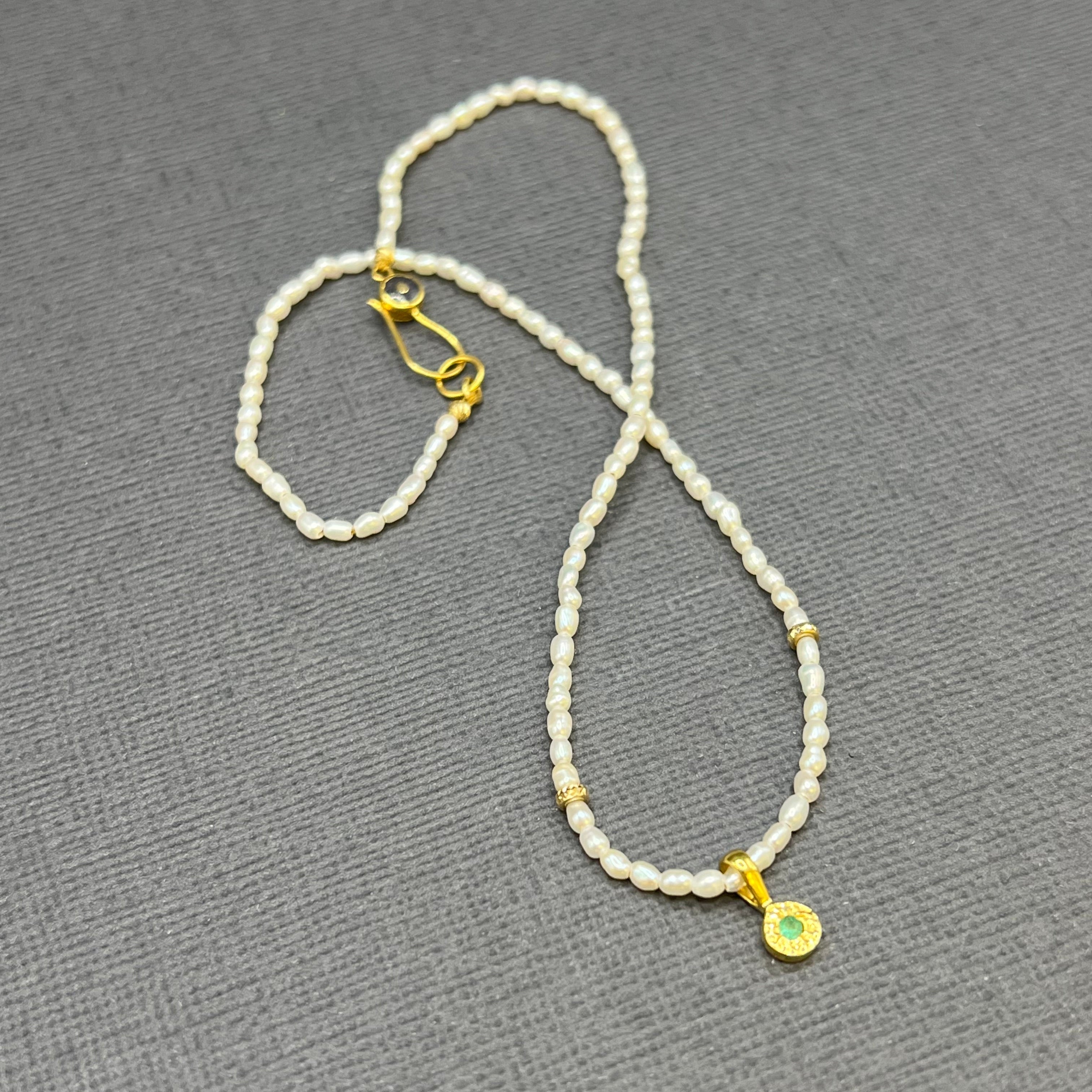 PEARL BEADED CHOKER