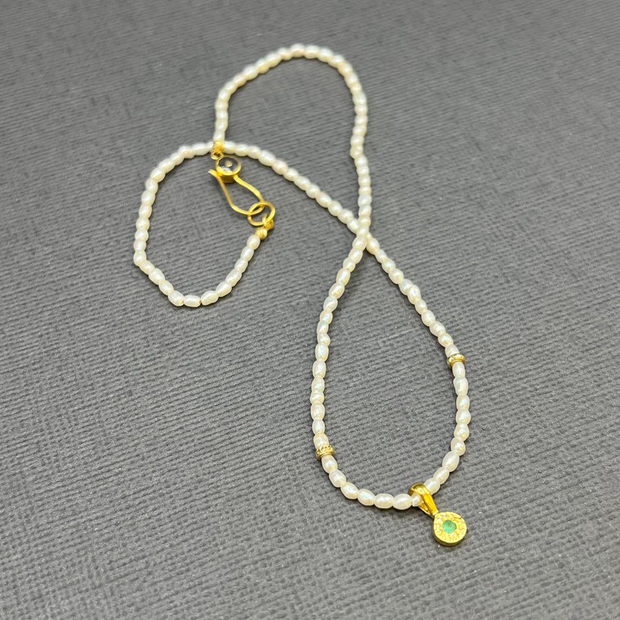 PEARL BEADED CHOKER