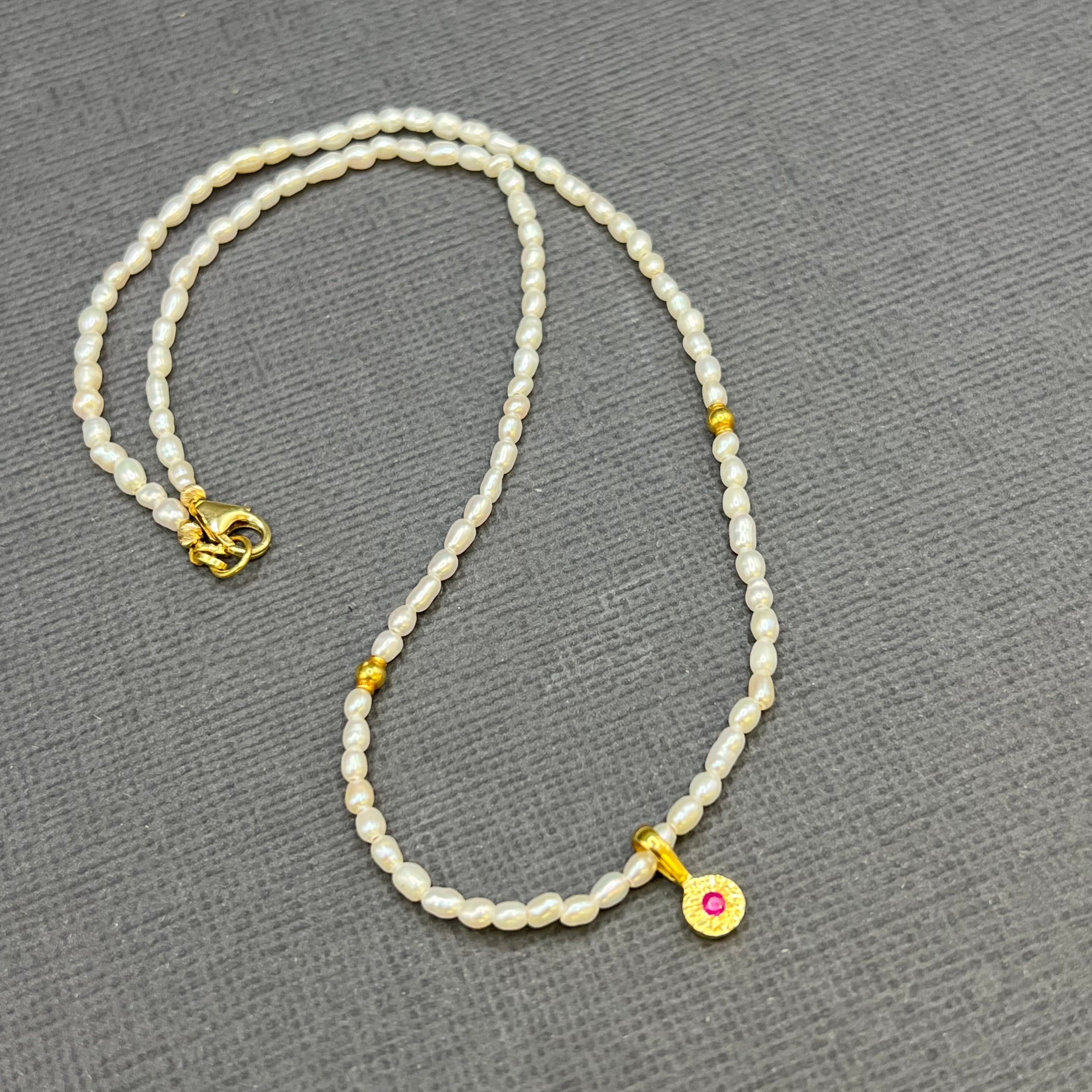 PEARL BEADED CHOKER