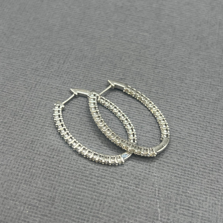 DIAMOND OVAL WHITE GOLD EARRINGS