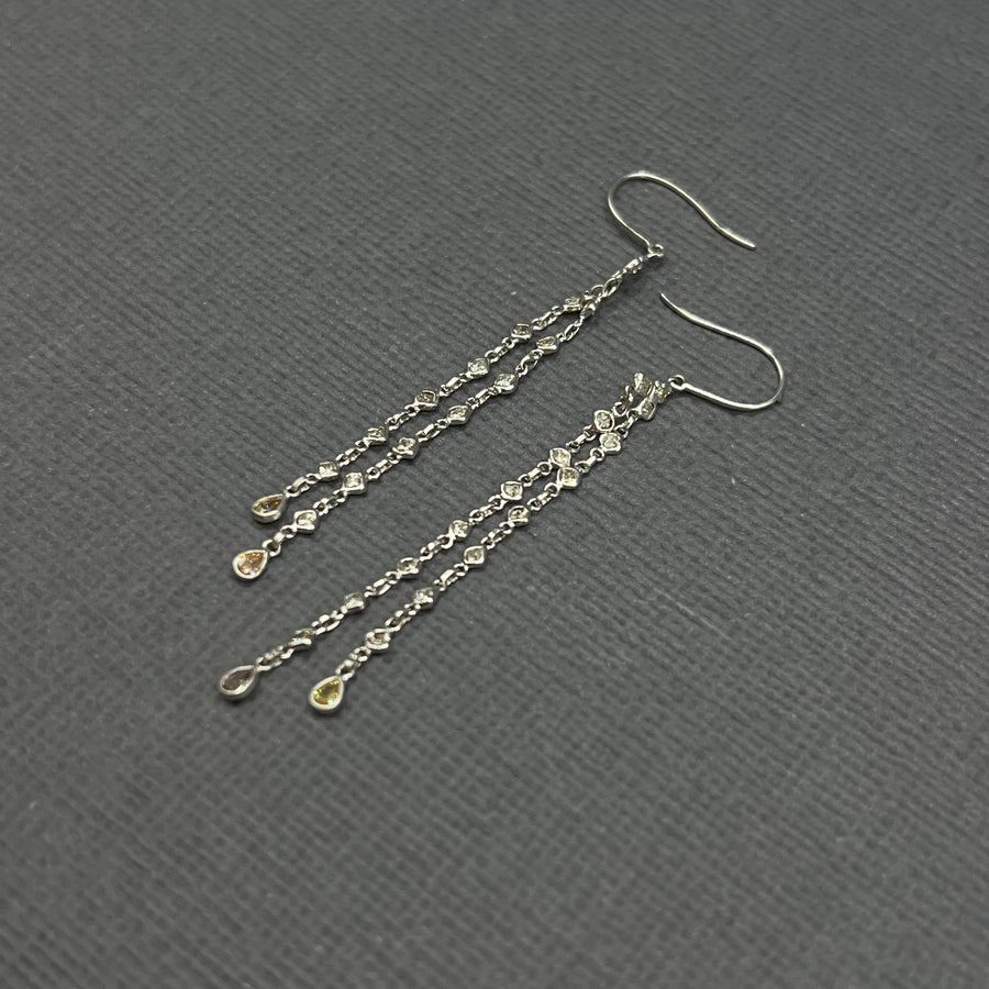 DIAMOND DANGLE WHITE GOLD EARRINGS