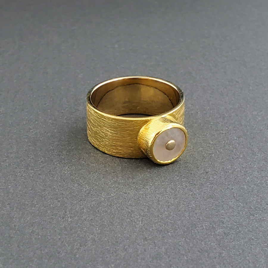 WIDE BAND SUN SYMBOL GOLD RING