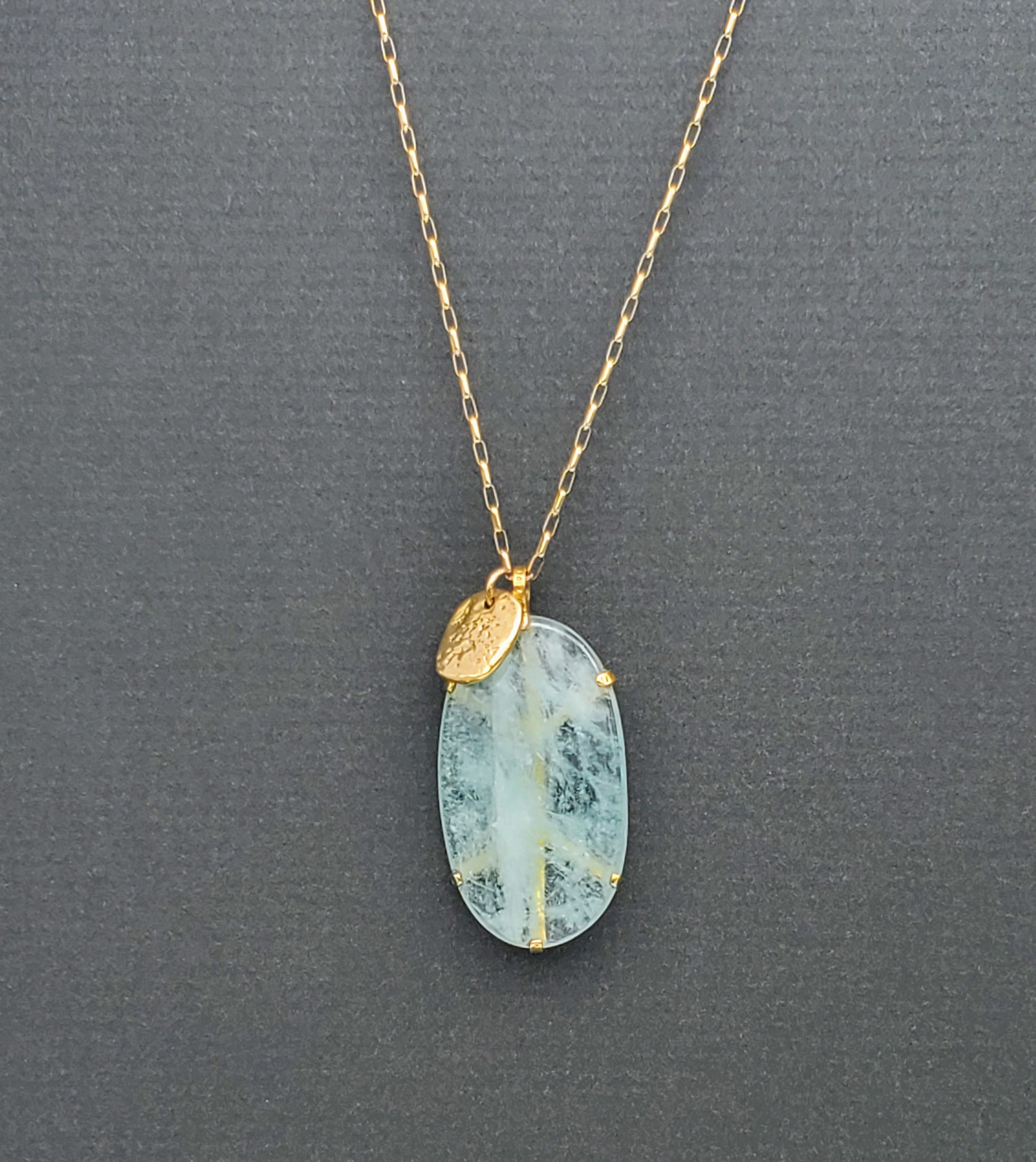 Oval Aquamarine Gold Necklace