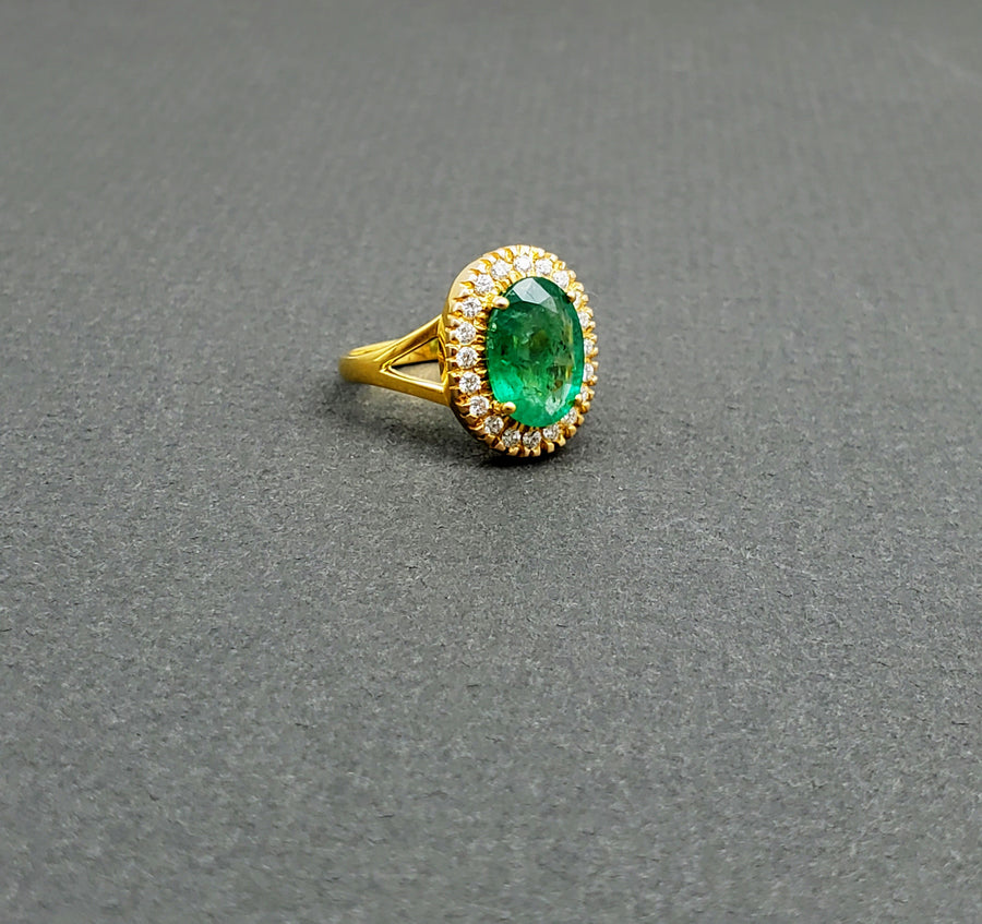 Colombian Emerald Gold Pave Diamonds  Ring